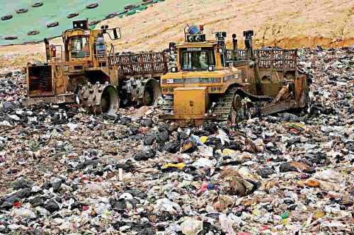 <b>我国每年产生固体废物超100亿吨 洋垃圾走私屡禁</b>