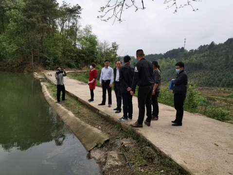 永州市人大副主任袁火林调研东安县环境状况和环境目标完成情况